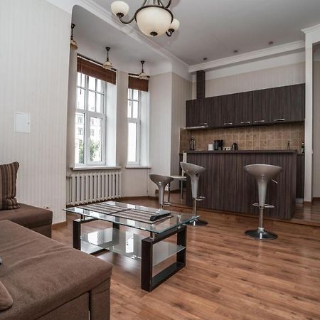 Lacplesa Central Apartments Riga Luaran gambar