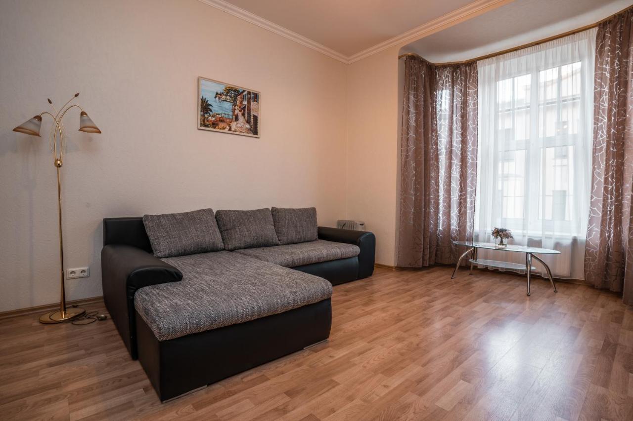 Lacplesa Central Apartments Riga Luaran gambar
