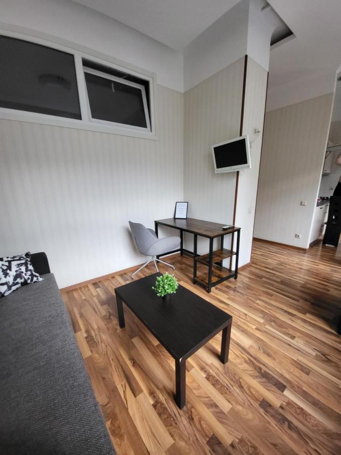 Lacplesa Central Apartments Riga Luaran gambar