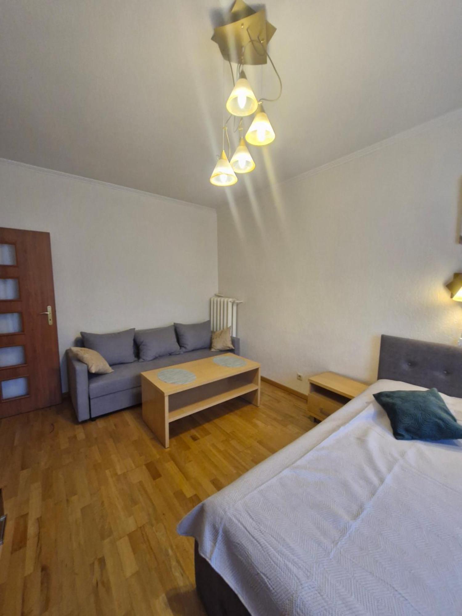 Lacplesa Central Apartments Riga Luaran gambar