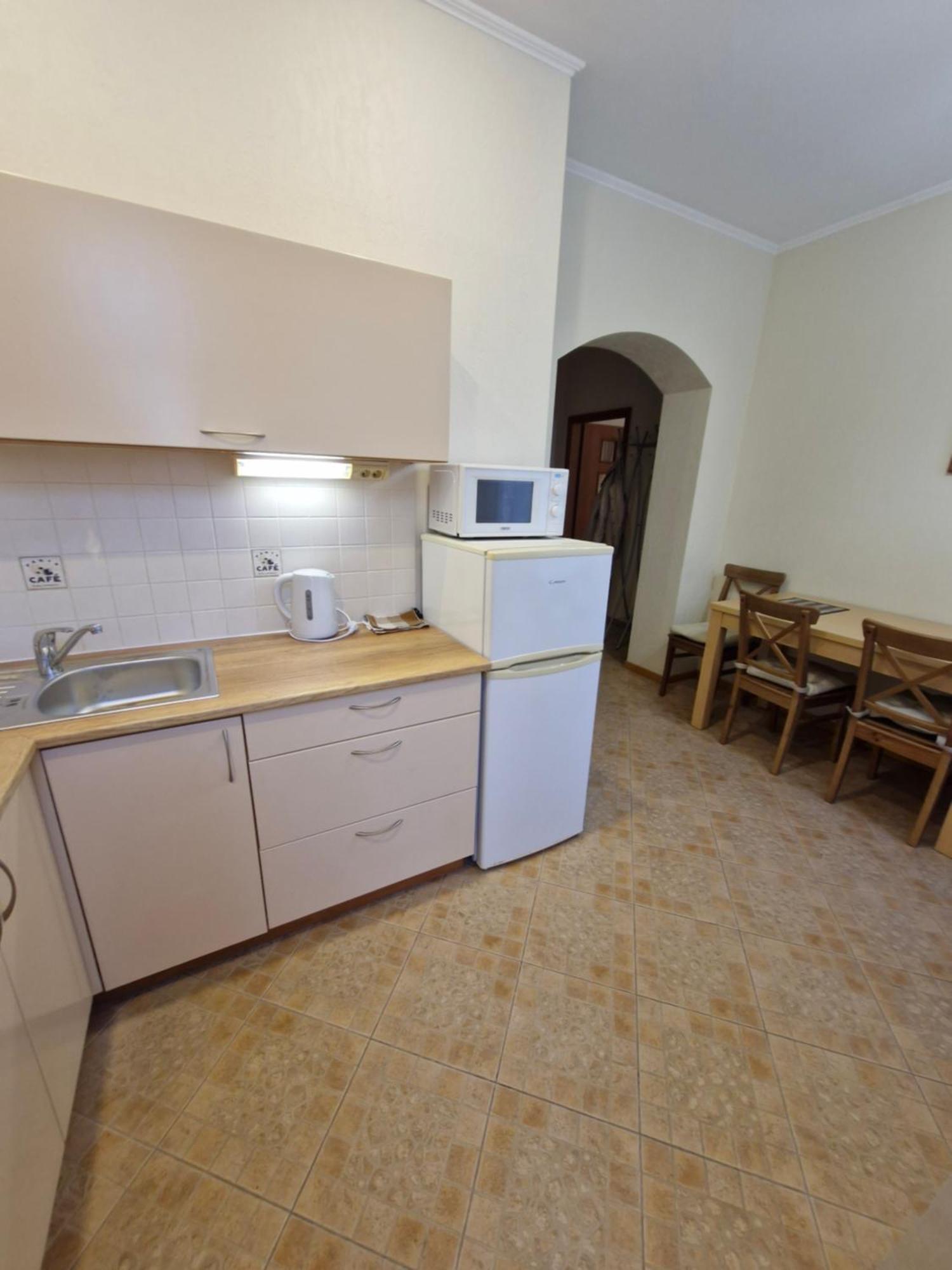 Lacplesa Central Apartments Riga Luaran gambar
