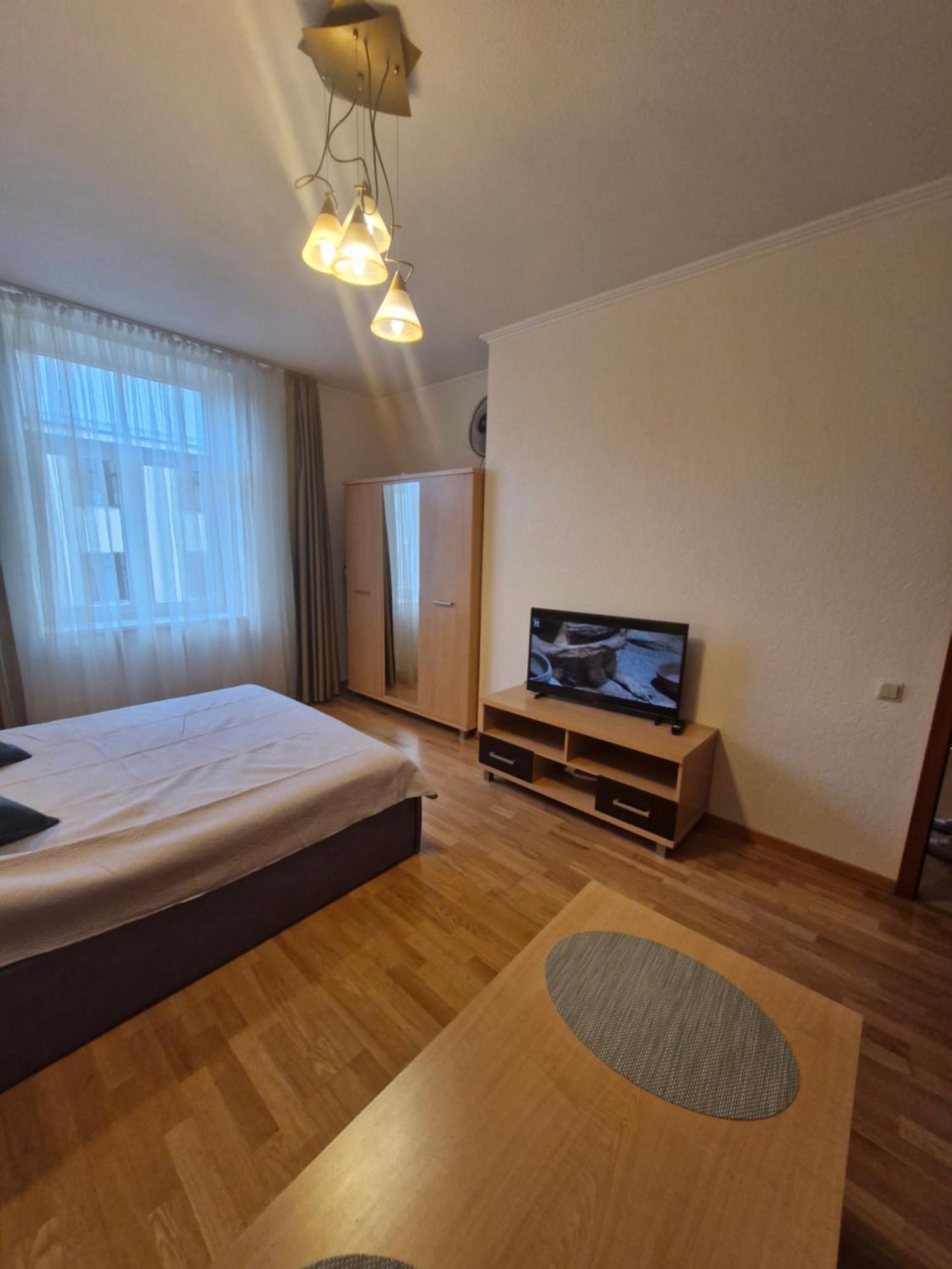Lacplesa Central Apartments Riga Luaran gambar