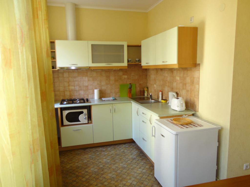 Lacplesa Central Apartments Riga Luaran gambar