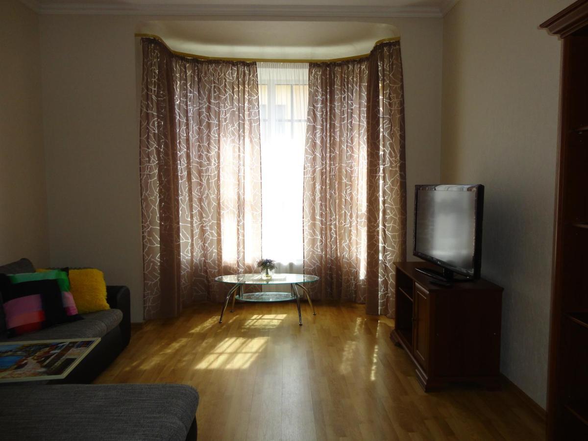 Lacplesa Central Apartments Riga Luaran gambar